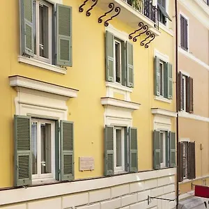 Garibaldi Piazza Di Spagna Affittacamere Roma